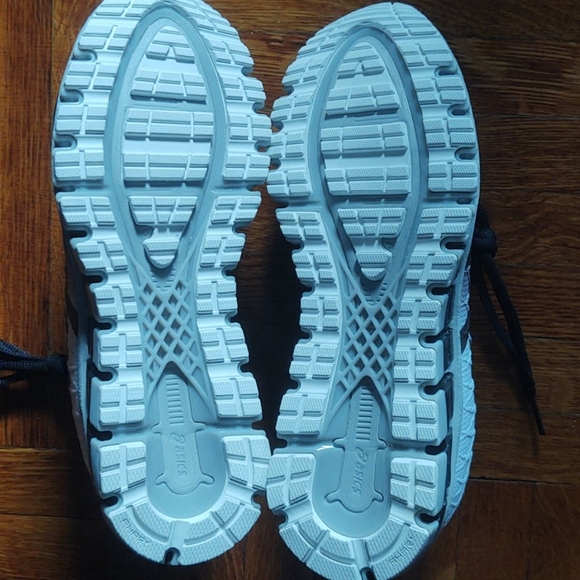 ASICS GEL QAUNTOM 180 - Picture 3 of 8